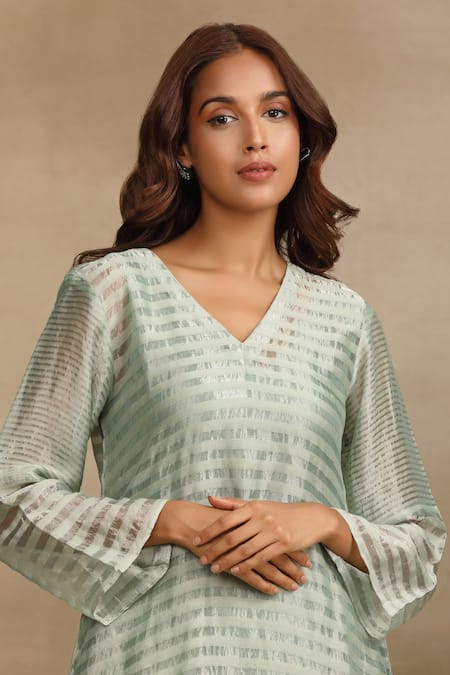 Trendy Tokari_Green Chanderi Embroidery V-neck Stripe Pattern Kurta Pant Set _at_Aza_Fashions