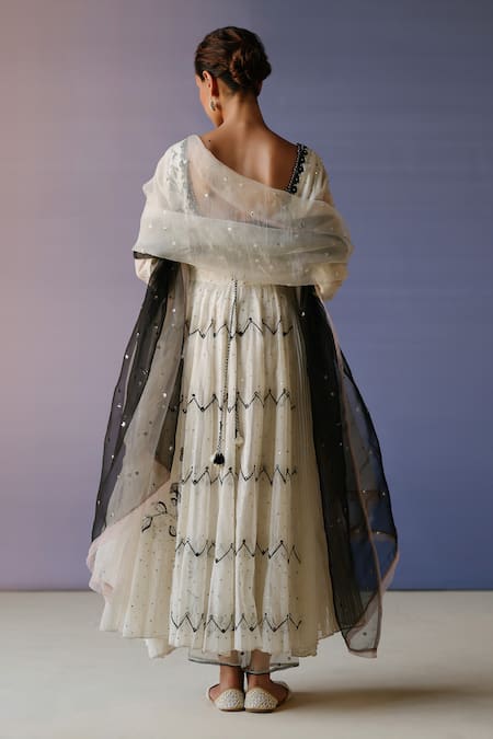 Label Nimbus Hand Embroidered Anarkali Pant Set 