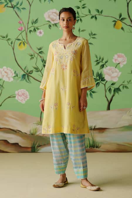 Label Nimbus_Yellow Kurta Chanderi Hand Embroidered Sequins Notched With Salwar _Online_at_Aza_Fashions