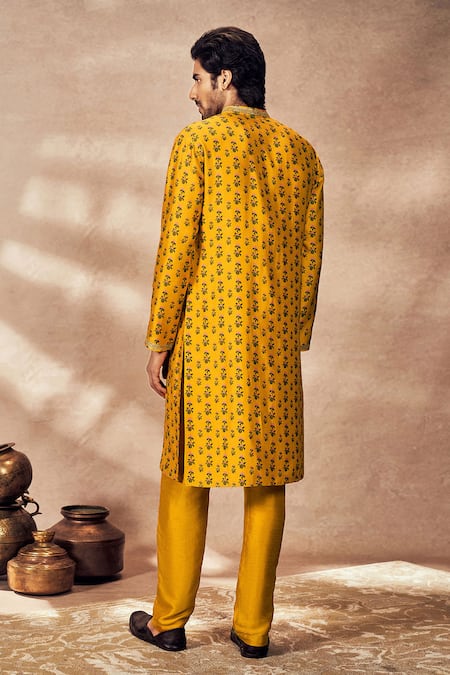 Shop Masaba Yellow Silk Embroidery Raw Pixie Dust Print Kurta at Aza Fashions Shop_Masaba_Yellow Silk Embroidery Raw Pixie Dust Print Kurta_at_Aza_Fashions