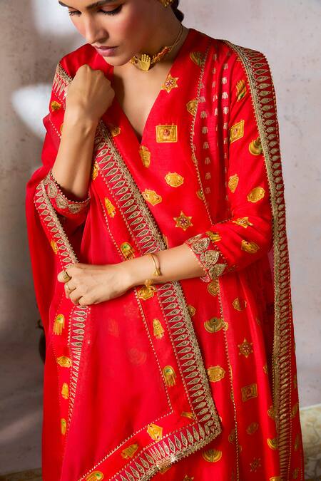 Masaba Red Organza, Silk Embroidery, Zari V-neck Foil Print Anarkali With Dupatta at Aza Fashions Masaba_Red Organza, Silk Embroidery, Zari V-neck Foil Print Anarkali With Dupatta_at_Aza_Fashions