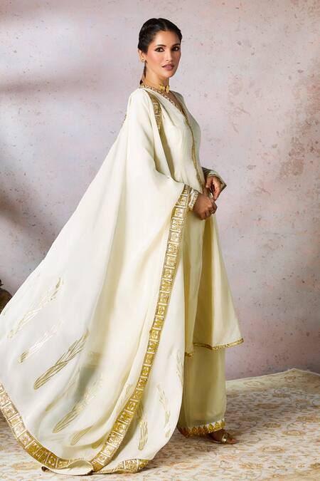 Masaba Ivory Silk, Organza Embroidery V-neck Whispering Lily Neckline Kurta Pant Set Online at Aza Fashions Masaba_Ivory Silk, Organza Embroidery V-neck Whispering Lily Neckline Kurta Pant Set_Online_at_Aza_Fashions
