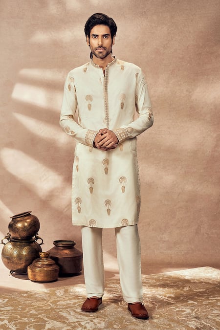 Masaba Travellers Thread Embroidered Kurta 