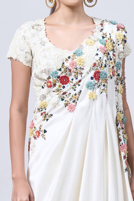 Buy_Minaxi Dadoo_Ivory Organza, Silk Embroidery Scoop Layered Ruffle Pre-draped Saree With Blouse 