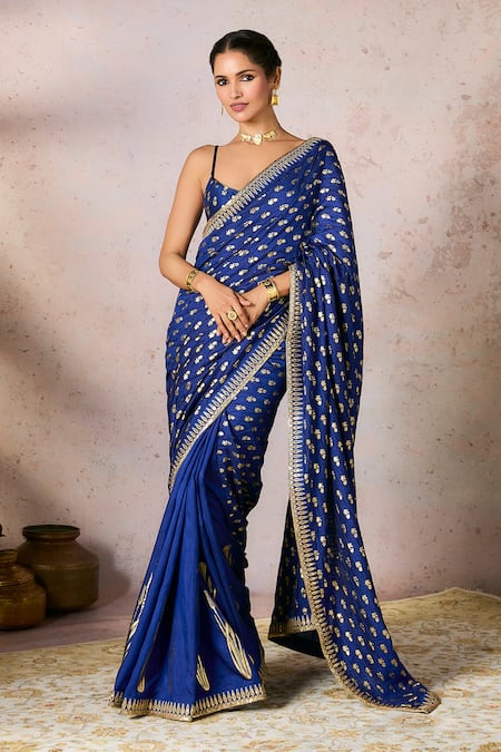 Masaba Pixie Dust Whispering Lily Print Crushed Saree With Blouse 