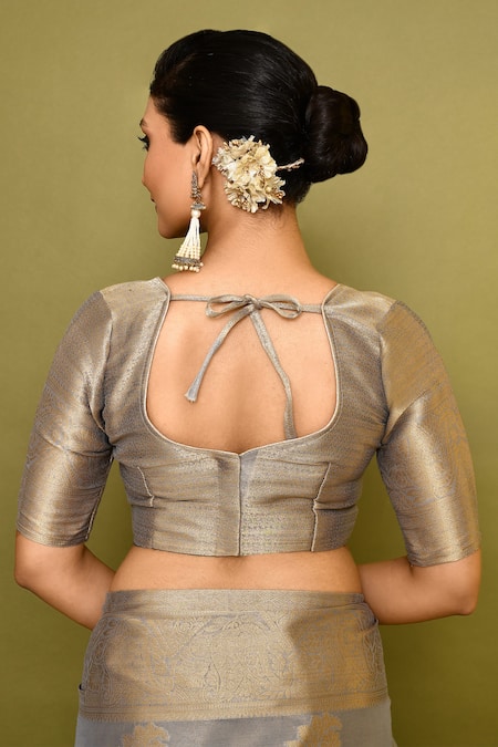 Naintara Bajaj_Grey Viscose Zari Square Neck Floral Woven Saree With Blouse _at_Aza_Fashions