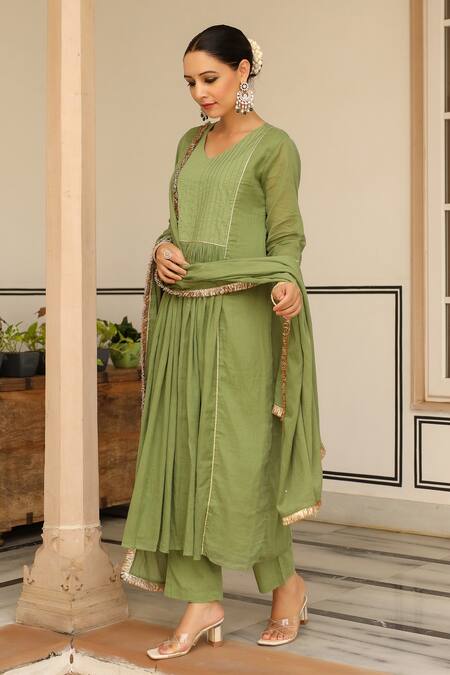 Shop Pheeta Green Mulmul Embroidery Fringe Lace V-neck Pintuck Yoke Anarkali And Pant Set Shop_Pheeta_Green Mulmul Embroidery Fringe Lace V-neck Pintuck Yoke Anarkali And Pant Set