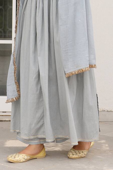 Buy_Pheeta_Grey Cotton Sequins, Fringe Round Neck Pintuck Kurta And Pant Set 