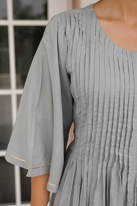 Shop_Pheeta_Grey Cotton Sequins, Fringe Round Neck Pintuck Kurta And Pant Set 