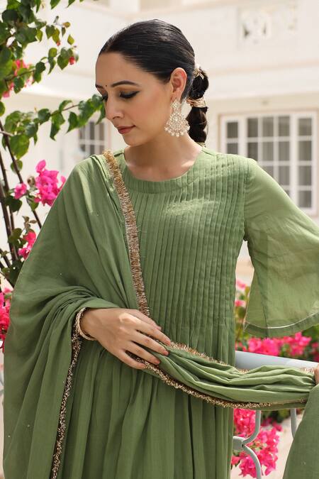 Pheeta_Green Cotton Sequins, Fringe Round Neck Solid Pintuck Kurta And Pant Set _Online_at_Aza_Fashions