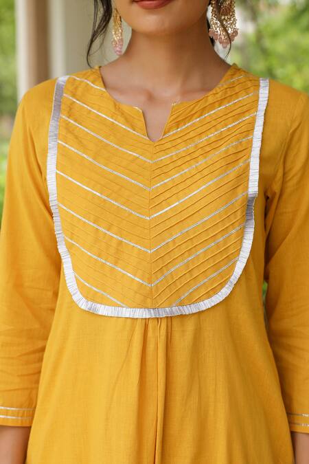 Shop_Pheeta_Yellow Mulmul Embroidery Fringe Lace Notched Yoke Kurta And Pant Set