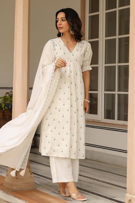 Pheeta Floral Print Gathered Kurta & Pant Set 