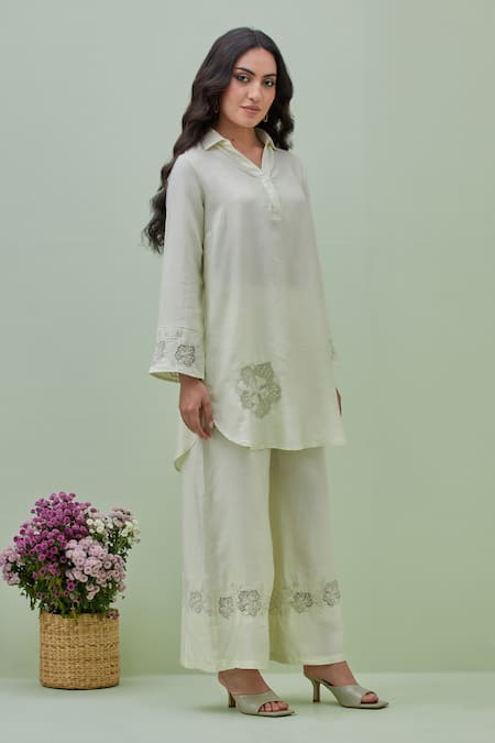 Buy_Grass & Sunshine_Green Chanderi Applique, Embroidery Collared Beaded Bloom Kurta With Pant _Online_at_Aza_Fashions
