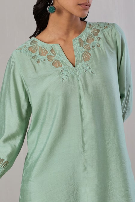 Buy_Grass & Sunshine_Green Chanderi Applique, Embroidery Round Neck Flora Kurta With Pant _Online_at_Aza_Fashions