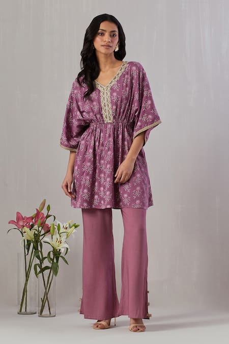 Grass & Sunshine Purple Modal Satin Print Breezy Bloom V Neck Kurta With Bell Bottom Pant 