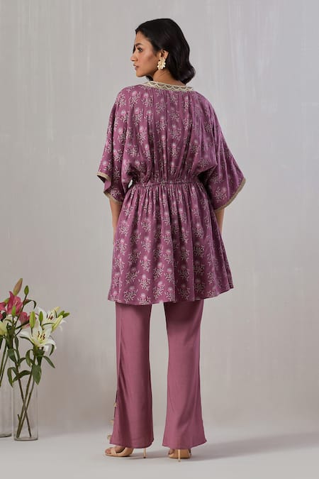 Grass & Sunshine Breezy Bloom Print Kurta With Bell Bottom Pant 