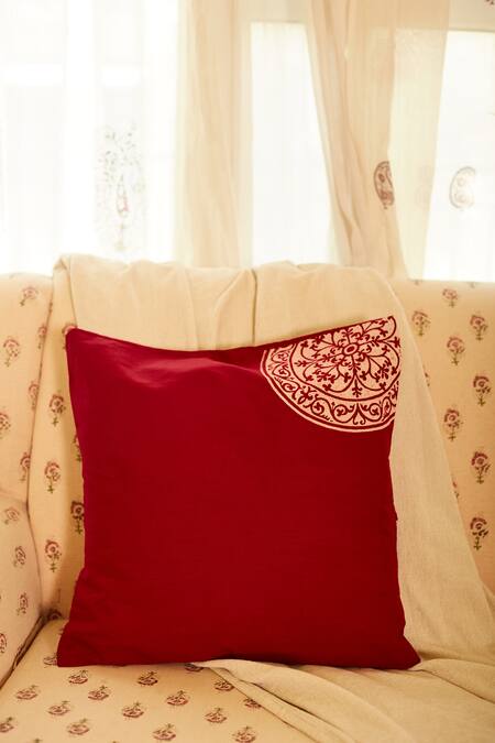 Buy Inheritance India Maroon 100% Cotton Rangoli Block Print Cushion Covers - Set Of 4 Online at Aza Fashions Buy_Inheritance India_Maroon 100% Cotton Rangoli Block Print Cushion Covers - Set Of 4_Online_at_Aza_Fashions