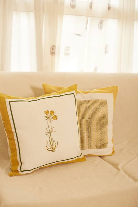 Inheritance India White 100% Cotton Mughal Pattern Cushion Covers - Set Of 4 Online at Aza Fashions Inheritance India_White 100% Cotton Mughal Pattern Cushion Covers - Set Of 4_Online_at_Aza_Fashions