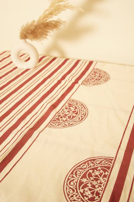 Shop Inheritance India White 100% Cotton Block Print Rangoli Table Cloth Shop_Inheritance India_White 100% Cotton Block Print Rangoli Table Cloth