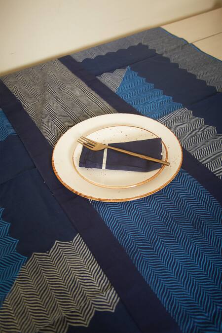 Inheritance India Blue 100% Cotton Wave Shaded Print Table Cover Online at Aza Fashions Inheritance India_Blue 100% Cotton Wave Shaded Print Table Cover_Online_at_Aza_Fashions