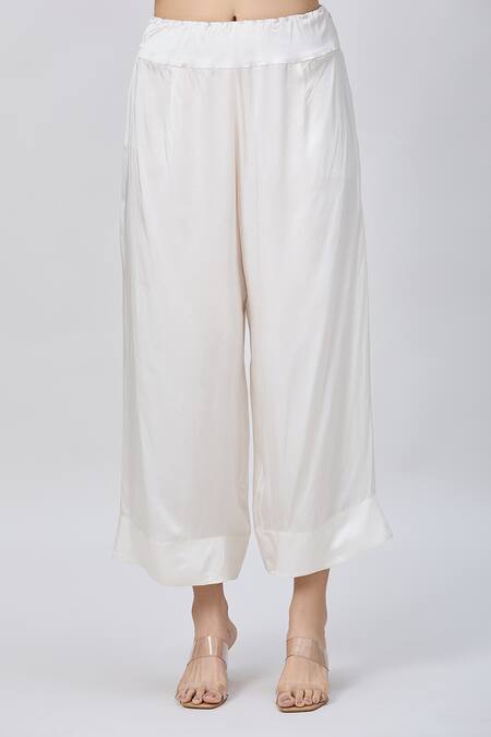 Minaxi Dadoo_Ivory Dupion Silk Embellished Dori Work Round Yoke Crushed Kaftan And Pant Set _Online_at_Aza_Fashions