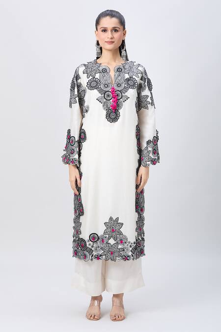 Minaxi Dadoo_Ivory Organza, Chanderi Embroidery, Tassels Collared Thread Long Kurta Set _Online_at_Aza_Fashions
