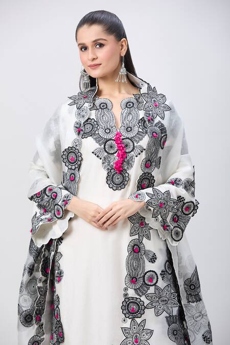 Minaxi Dadoo_Ivory Organza, Chanderi Embroidery, Tassels Collared Thread Long Kurta Set _at_Aza_Fashions