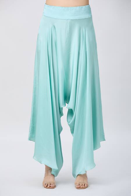 Minaxi Dadoo_Blue Organza, Silk Pearls, Sequins, Peacock Embroidered Cape And Short Kurta Set _Online_at_Aza_Fashions