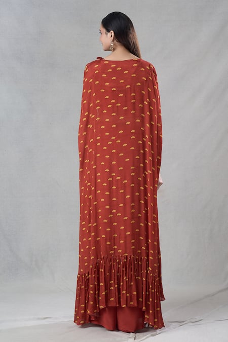 Suave Floral Embroidered Pant Set With Cape 