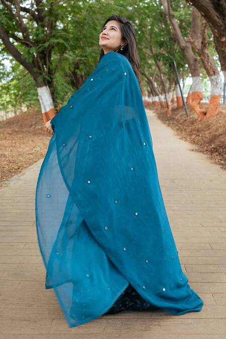 Shop Essay By Sumedha Agrawal Green Organza, Satin Embroidery, Beads V-neck Hand Lehenga Blouse Set Shop_Essay By Sumedha Agrawal_Green Organza, Satin Embroidery, Beads V-neck Hand Lehenga Blouse Set