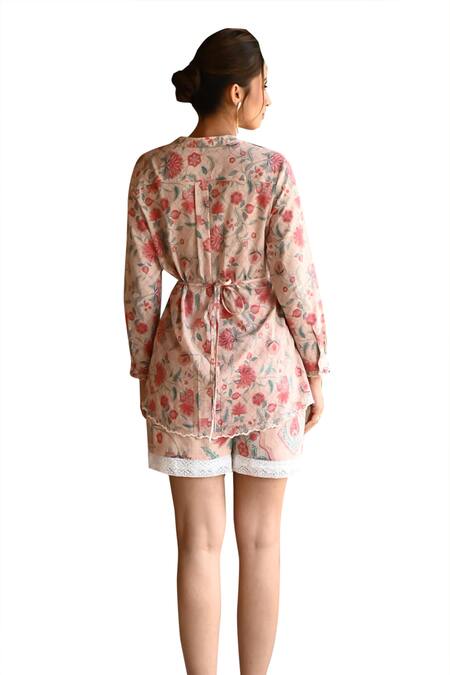 Sage Saga Pink Muslin Lace, Embroidery Bandeau Barkha Floral Printed Shirt With Shorts Online at Aza Fashions Sage Saga_Pink Muslin Lace, Embroidery Bandeau Barkha Floral Printed Shirt With Shorts _Online_at_Aza_Fashions