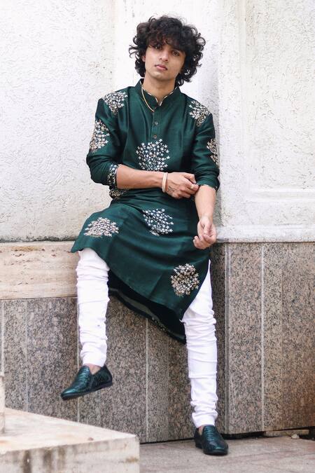 Shop Kudrat Couture Green Silk Floral Rama Pattern Straight Kurta at Aza Fashions Shop_Kudrat Couture_Green Silk Floral Rama Pattern Straight Kurta_at_Aza_Fashions
