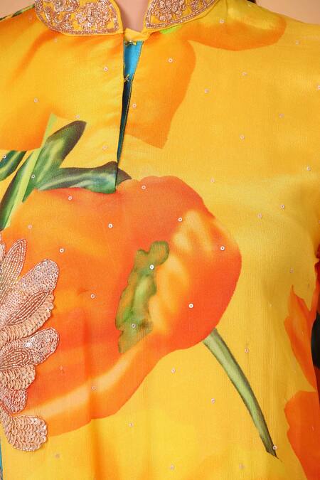 Buy_Sayisha_Yellow Chinon Printed Floral Band Collar Embroidered Tunic And Pant Set