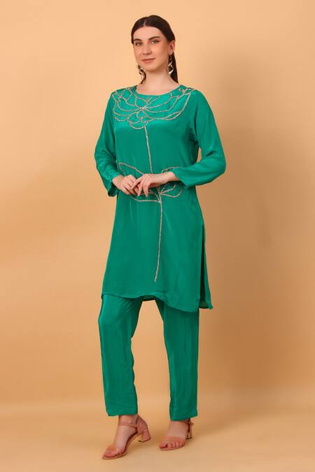 Sayisha_Blue Crepe Embroidered Round Abstract Kurta And Pant Set _at_Aza_Fashions