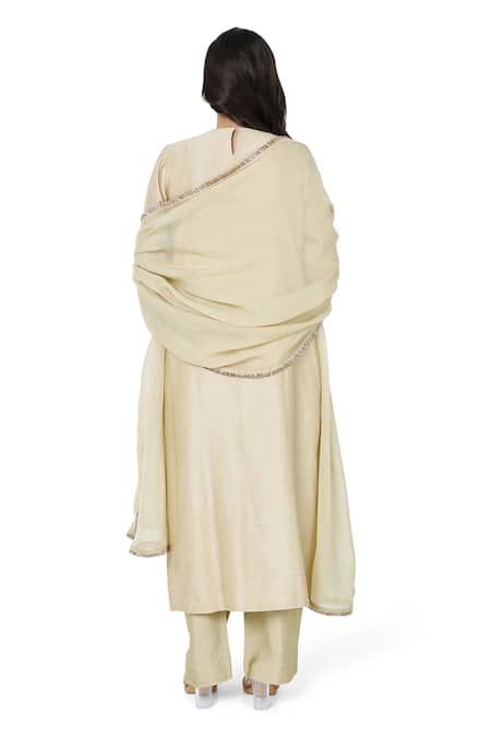 Komal Shah_Green Chanderi, Organza, Silk Beads, Embroidery Round Neck Hand Kurta Pant Set _Online_at_Aza_Fashions