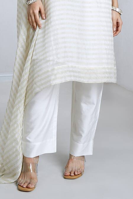 Komal Shah White Cape Tissue Stripe Round Pattern Asymmetric With Pant Online at Aza Fashions Komal Shah_White Cape Tissue Stripe Round Pattern Asymmetric With Pant _Online_at_Aza_Fashions