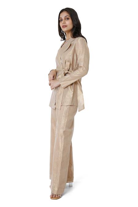 Buy Komal Shah Gold Crushed Tissue Notched Lapel Collar Jacket With Pant Online at Aza Fashions Buy_Komal Shah_Gold Crushed Tissue Notched Lapel Collar Jacket With Pant_Online_at_Aza_Fashions
