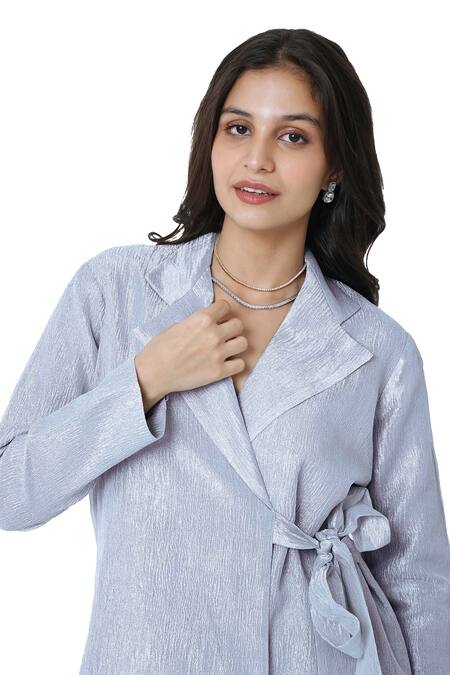 Buy_Komal Shah_Silver Crushed Tissue Notched Lapel Front Tie-up Jacket With Pant _Online_at_Aza_Fashions