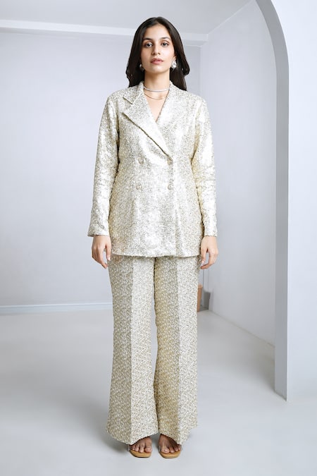 Buy_Komal Shah_White Coine Embroidered Sequin Lapel Collar Blazer And Pant Set 