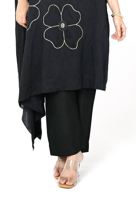 Buy Komal Shah Black Plain Sc Embroidered Pita Round Asymmetric Cape And Pant Set Online at Aza Fashions Buy_Komal Shah_Black Plain Sc Embroidered Pita Round Asymmetric Cape And Pant Set _Online_at_Aza_Fashions