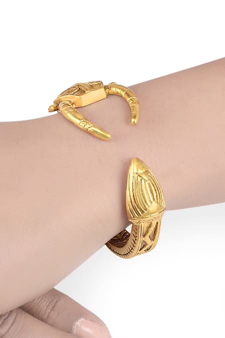 Masaba Geometric Carved Cuff 