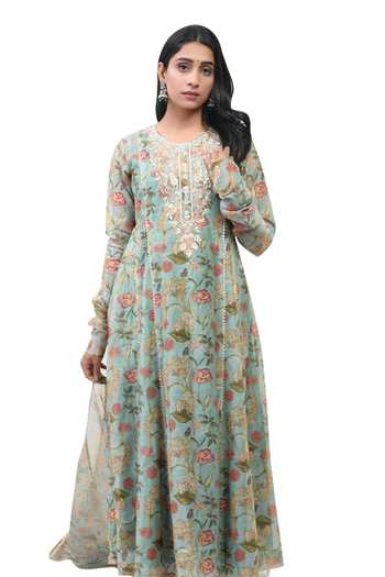 Buy_Yuvraani Jaipur_Green Chanderi, Organza, Cotton Embroidery, Gota Patti Round Neck Kurta Pant Set _Online_at_Aza_Fashions