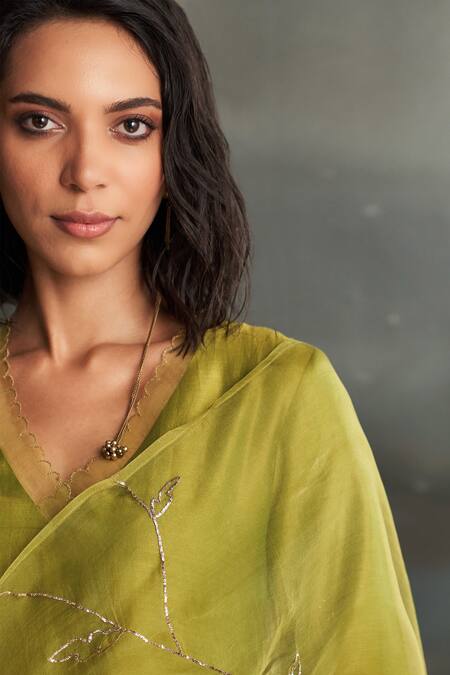 Buy Charkhee Green Chanderi, , Organza, Satin Embroidery, Gota Hand Kurta Set Online at Aza Fashions Buy_Charkhee_Green Chanderi, , Organza, Satin Embroidery, Gota Hand Kurta Set _Online_at_Aza_Fashions