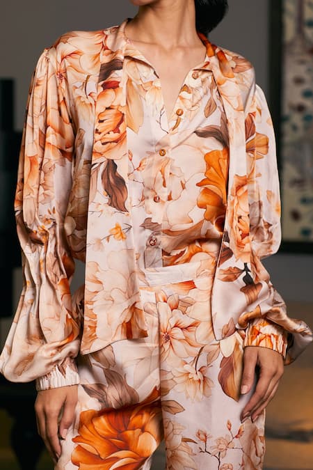 Buy Siddartha Tytler Beige Bamboo Bandeau Neck Floral Garden Print Shirt With Jogger Online at Aza Fashions Buy_Siddartha Tytler_Beige Bamboo Bandeau Neck Floral Garden Print Shirt With Jogger _Online_at_Aza_Fashions