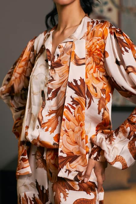 Buy_Siddartha Tytler_Beige Bamboo Collared Chrysanthemum Print Shirt With Jogger _Online_at_Aza_Fashions