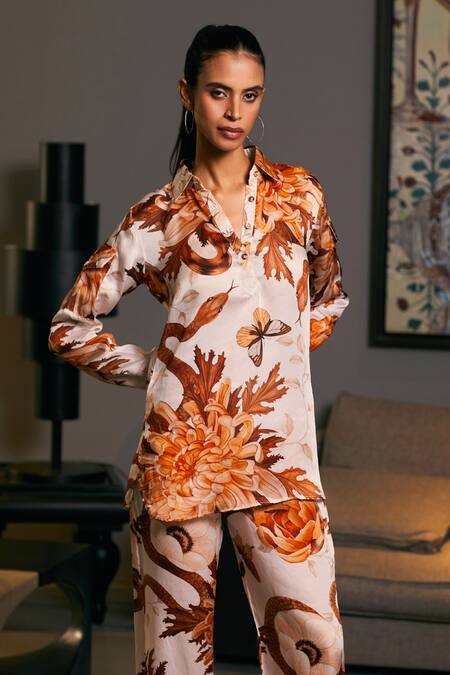 Siddartha Tytler_Beige Bamboo Shawl Neck Chrysanthemum Snake Print Shirt With Jogger _Online_at_Aza_Fashions