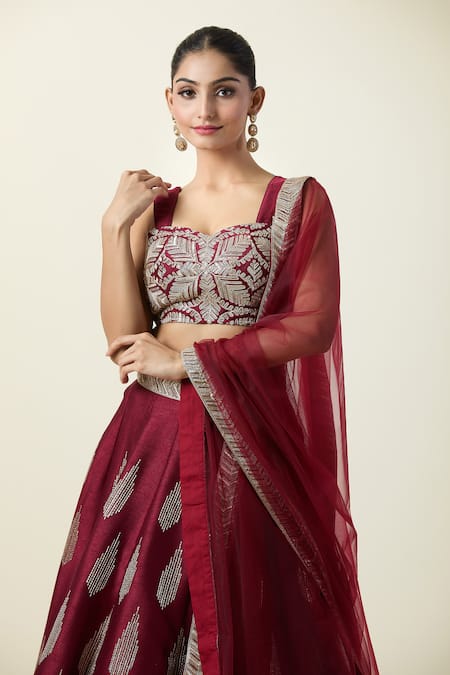 Buy Samyukta Singhania Wine Silk, Net Embroidery Sweetheart Neck Geometric Pattern Lehenga Blouse Set Buy_Samyukta Singhania_Wine Silk, Net Embroidery Sweetheart Neck Geometric Pattern Lehenga Blouse Set