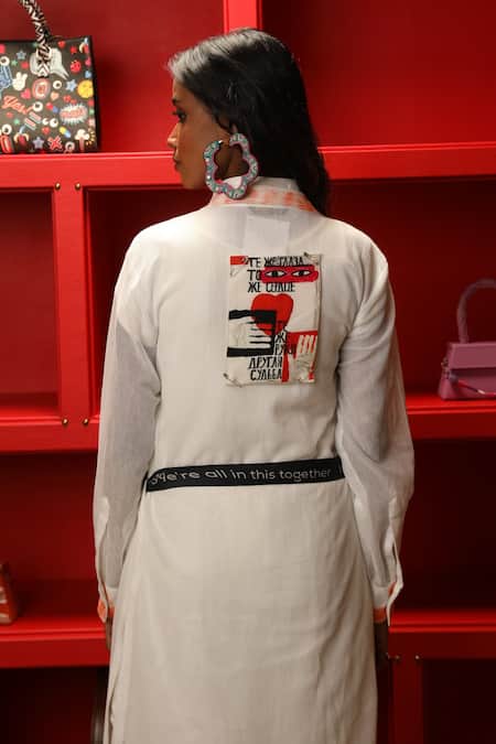 Shop Ankur J White Modal Satin Hand Painted Abstract Trench Jacket Notched With Jogger Set at Aza Fashions Shop_Ankur J_White Modal Satin Hand Painted Abstract Trench Jacket Notched With Jogger Set _at_Aza_Fashions