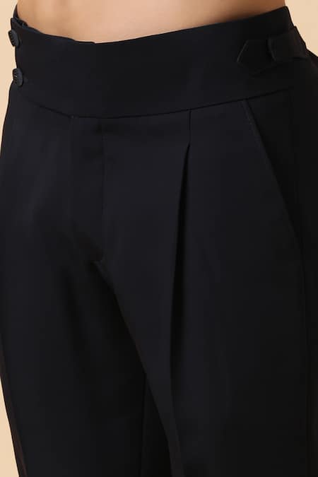 Buy_Kudrat Couture_Blue Italian Embroidery Aari Anubis Kurta Set