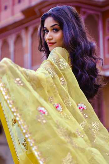 Shop_Aarti Sethia_Yellow Modal Satin Lining Cotton, Gota Embroidered Saree With Blouse 